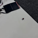 Camiseta Tommy Hilfiger Off White Masculina - Malha Importada